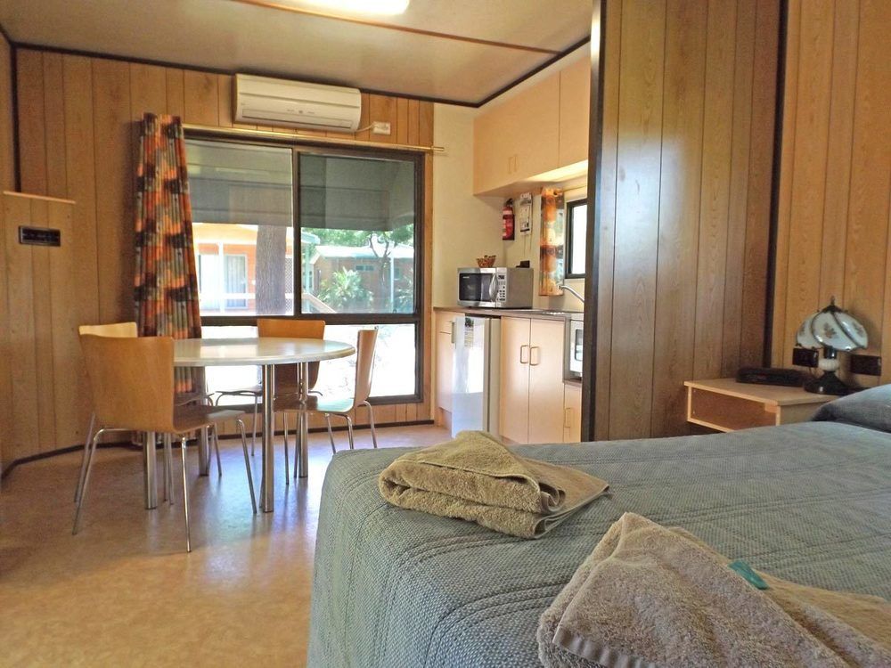 Adelaide Caravan Park - Aspen Holiday Parks Ngoại thất bức ảnh
